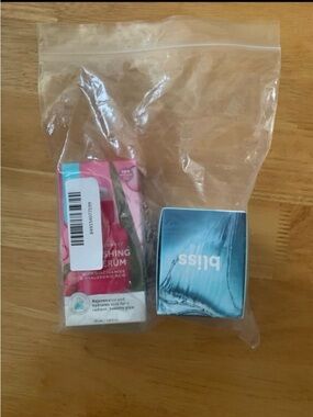 2 Pack Bliss All Day Moisturizer and Nourishing Day Serum New